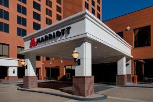 a marriott sign on the front of a building at Winston-Salem Marriott in Winston-Salem