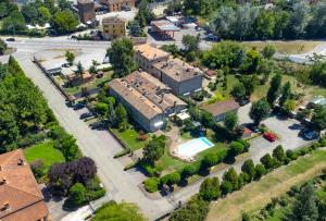 an overhead view of a building with a park at Residence Antico Borgo in Modena
