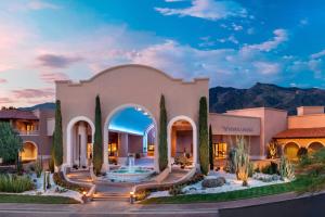 una representación de un complejo con una fuente en The Westin La Paloma Resort & Spa en Tucson