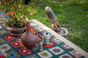 Een tuin van Guest House LALI