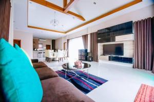 Fotografie z fotogalerie ubytování Baan Amphur Pool Villa YH-628 v destinaci Jomtien pláž