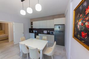 Luxury Villa 2 - Image 8