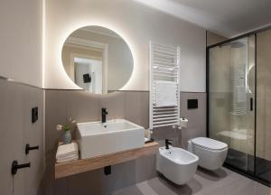 Bilik mandi di MEM Lodge and Suite