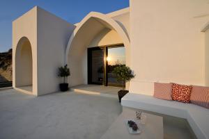 Μπαλκόνι ή βεράντα στο Artium Villa with Outdoor Pool hosted by K&K