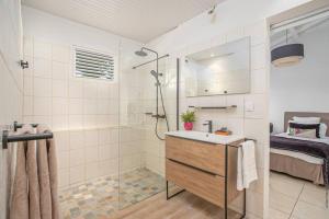 Bagno di Luxueuse Villa Katleya, vue mer