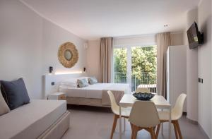 Katil atau katil-katil dalam bilik di MEM Lodge and Suite
