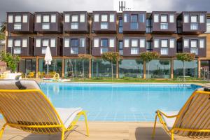 Bazén v ubytovaní Hotel Herbeira alebo v jeho blízkosti