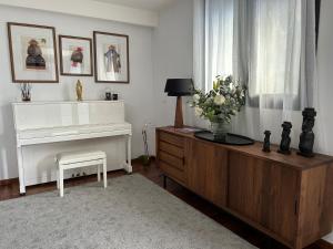 Imagen de la galería de Atelier loft proche Halles Tours, en Tours