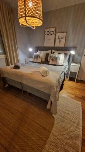 Krevet ili kreveti u jedinici u objektu Arctic Circle Luxury House