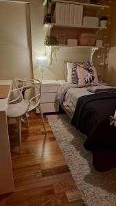 Llit o llits en una habitació de Arctic Circle Luxury House