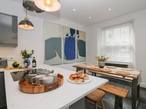 Mad i feriehuset eller i nærheden