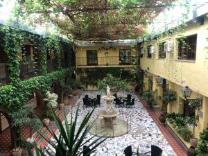 Vonkajšia záhrada v ubytovaní Hotel Molino De Saydo