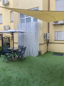 Patio nebo venkovní prostory v ubytování Lecco Lake