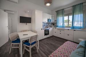 Galeriebild der Unterkunft Villa Nisa Apartment Sea View in Fontane Bianche