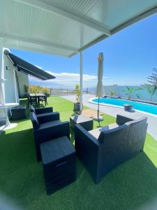 Bazén v ubytování Tagoro Sunset View & Heated Pool Tenerife nebo v jeho okolí