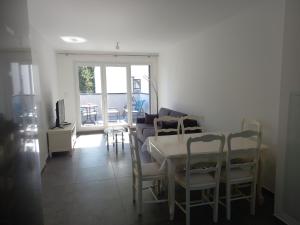 Gallery image of Lodge coeur nature T3 in Argelès-sur-Mer +14 photos