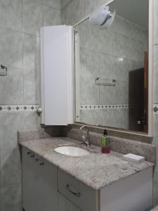 Phòng tắm tại Pousada Catarina
