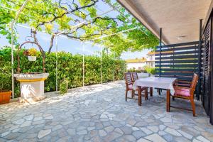 Balkón nebo terasa v ubytování Apartments with parking spaces Crikvenica - 5494