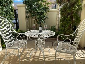 Balkón nebo terasa v ubytování Art Deco in Toorak + 39 fotografií