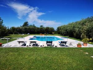 Piscine de l'établissement Casa Ulivi rooms ou située à proximité