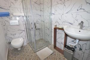 Ein Badezimmer in der Unterkunft Feine Wohnung mitten im Zentrum