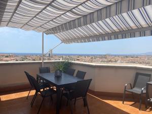 A balcony or terrace at Stunning 3-Bed Apartment in Puerto De Mazarron