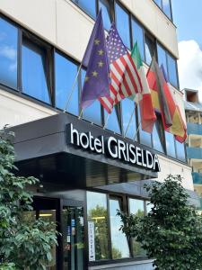 Budova, v ktorej sa hotel nachádza