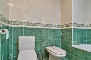 Kúpeľňa v ubytovaní Beachfront apartment Torrox Costa