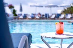 Bazén v ubytovaní Hotel Mongibello Ibiza alebo v jeho blízkosti