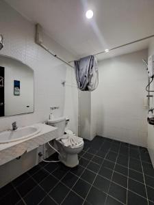 Phòng tắm tại Baan Oui guest house - Nai harn