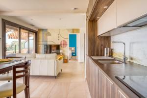 Cuina o zona de cuina de Superbe T4 -Vue Mer- Tout Confort Refait à Neuf!