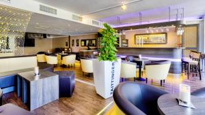 Posezení v ubytování Hotel zur Post - ein Rovell Hotel