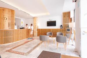 Lobbyn eller receptionsområdet på VIL5 by Be Alicante