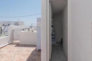 Gallery image of Blue Sky in Plaka in Plaka Milou