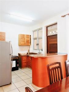 Köök või kööginurk majutusasutuses Coastal Apartments KMA Mtwapa,Kilifi by Nest & Nomad