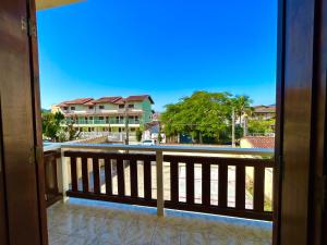 Un balcón o terraza en Pousada Recanto da Traineira