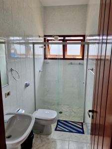 Un baño de Pousada Recanto da Traineira 33 fotos más