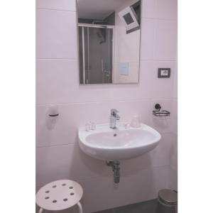 Łazienka w obiekcie Centro Storico Luxury Suites - affittacamere guesthouse in historical center Toledo station