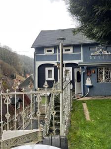 Budova, v ktorej sa vila nachádza
