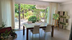 En have udenfor Chez Nous dans notre petit jardin