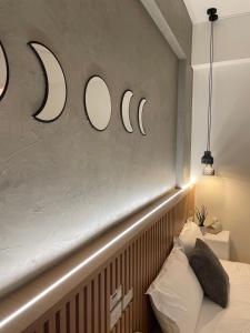 Postel nebo postele na pokoji v ubytování 月月寓室 Luna INN 民宿