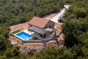 Πισίνα στο ή κοντά στο Villa Ivanka