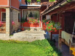 Zahrada ubytování Радкината къща