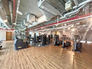 Fitness centrum a/nebo fitness zařízení v ubytování Downtown Views II - Vacationer