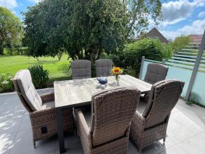 Zahrada ubytování Ferienhaus FRIESENHERZ - Traum-Landhaus mit Sauna & Wallbox