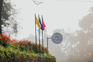 Certifikát, hodnocení, plakát nebo jiný dokument vystavený v ubytování Misty Courtyard Resort