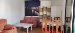 Fotografie z fotogalerie ubytování APART-DUPLEX-ATICO Tomares v destinaci Tomares