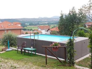 Bazén v ubytování Casa dell'Agrifoglio nebo v jeho okolí