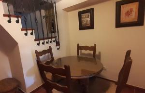 Fotografie z fotogalerie ubytování Casa Luciíta: Agradable con chimenea, patio y BBQ. v destinaci Ojén