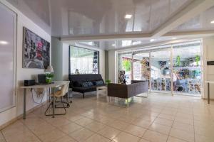 Posezení v ubytování Apartamentos in Condo Plaza Europa